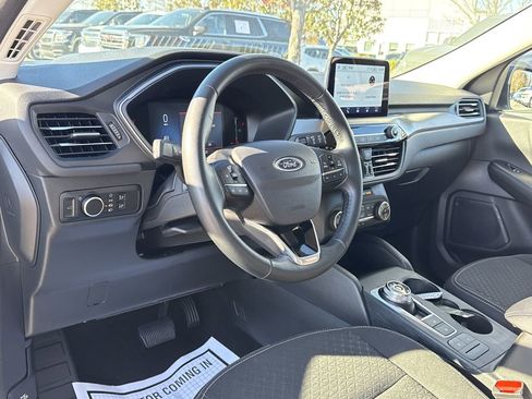 Used 2024 Ford Escape Active image 10