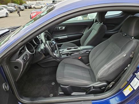 Used 2019 Ford Mustang Coupe w/ Ecoboost Performance Package image 18