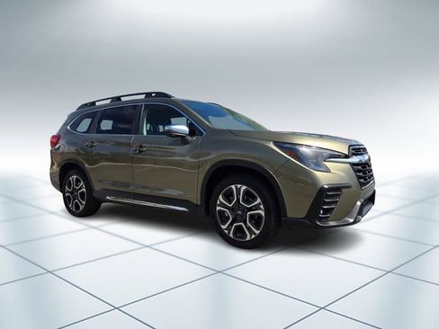 Used 2023 Subaru Ascent Limited w/ Technology Package image 2