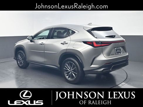 Used 2024 Lexus NX 250 FWD image 7