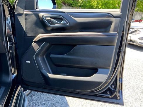 Used 2024 Chevrolet Tahoe RST w/ Luxury Package AWD/4WD image 24