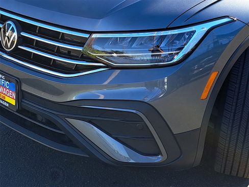 Certified 2023 Volkswagen Tiguan SE image 33