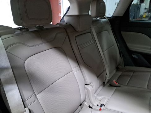 Used 2022 Lincoln Corsair Reserve w/ Equipment Group 201A image 12