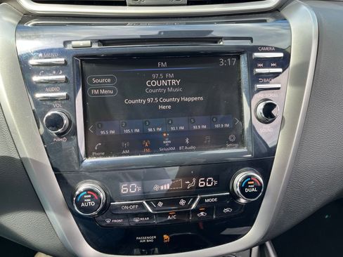 Used 2023 Nissan Murano S image 21