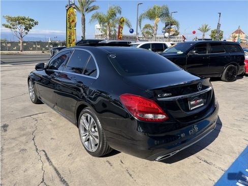 Used 2018 Mercedes-Benz C 300 Sedan image 4