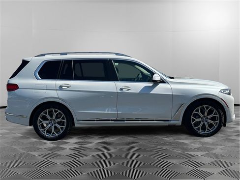 Used 2021 BMW X7 xDrive40i w/ Premium Package AWD/4WD image 6