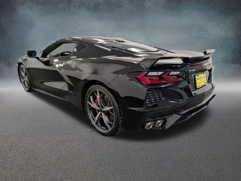 Used 2022 Chevrolet Corvette Stingray Preferred Cpe w/ Z51 Performance Package RWD image 6
