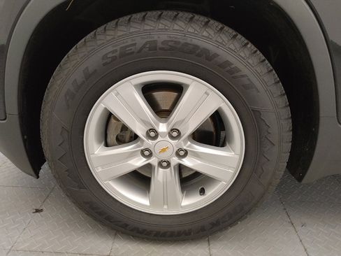 Used 2020 Chevrolet Trax LT w/ LT Convenience Package FWD image 31