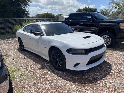 Used 2019 Dodge Charger R/T w/ Blacktop Package RWD image 3