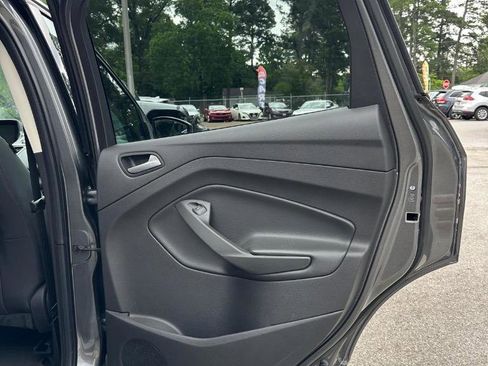 Used 2014 Ford Escape SE FWD image 17