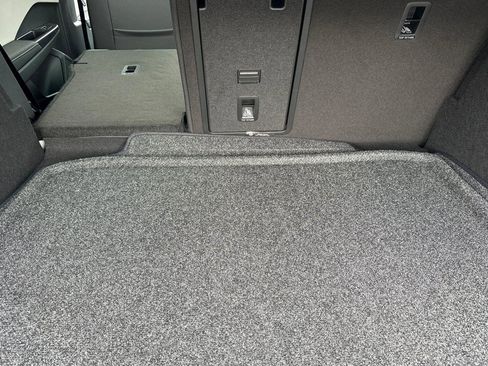 New 2026 Volkswagen Taos SEL image 14