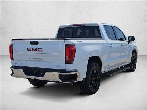 Used 2022 GMC Sierra 1500 SLT w/ SLT Convenience Package AWD/4WD image 5