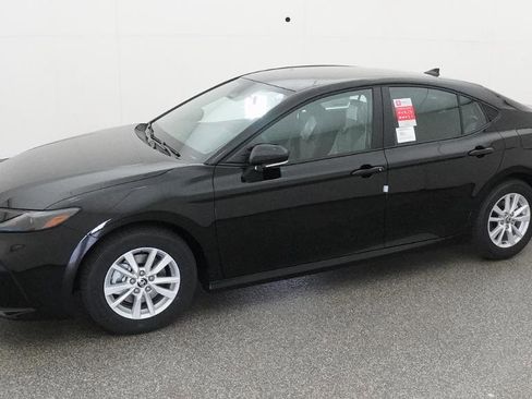 New 2026 Toyota Camry LE FWD image 19