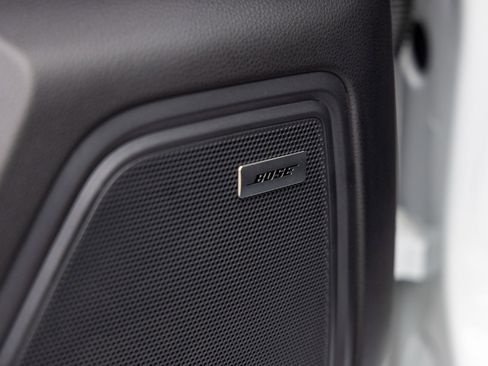 Certified 2025 Porsche Macan image 23