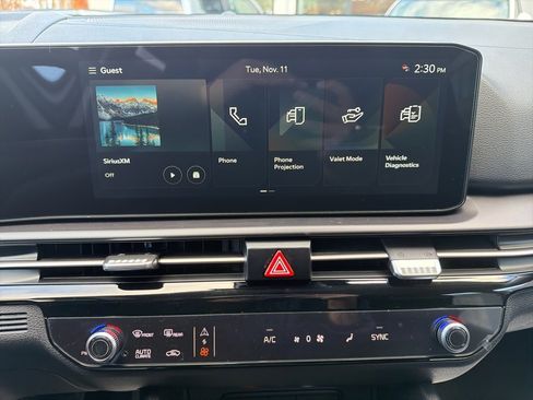 New 2026 Kia Sportage EX image 33