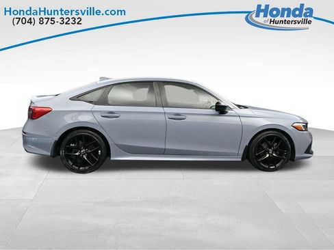 Used 2024 Honda Civic Sport image 9