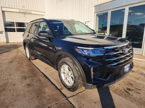 New 2026 Ford Explorer Active image 4