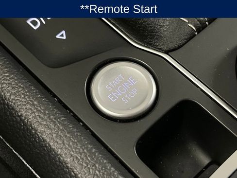 Used 2023 Volkswagen Atlas SE image 15