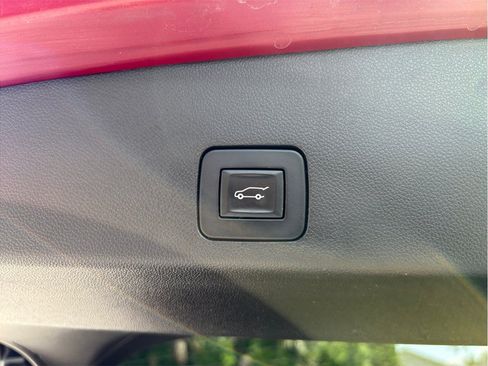 Used 2021 Buick Encore GX Select w/ Sport Touring Package FWD image 43
