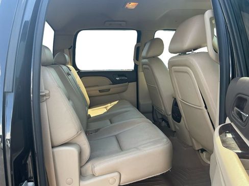 Used 2012 GMC Sierra 3500 Denali w/ Suspension Package, Off-Road AWD/4WD image 23