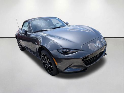 New 2026 MAZDA MX-5 Miata Grand Touring RWD image 2