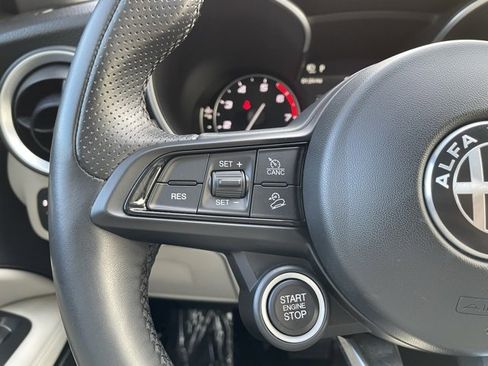 Used 2020 Alfa Romeo Stelvio Sprint w/ Nero Edizione image 15