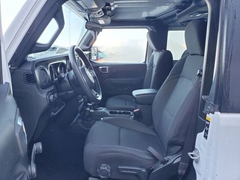 Used 2021 Jeep Wrangler Sport image 18