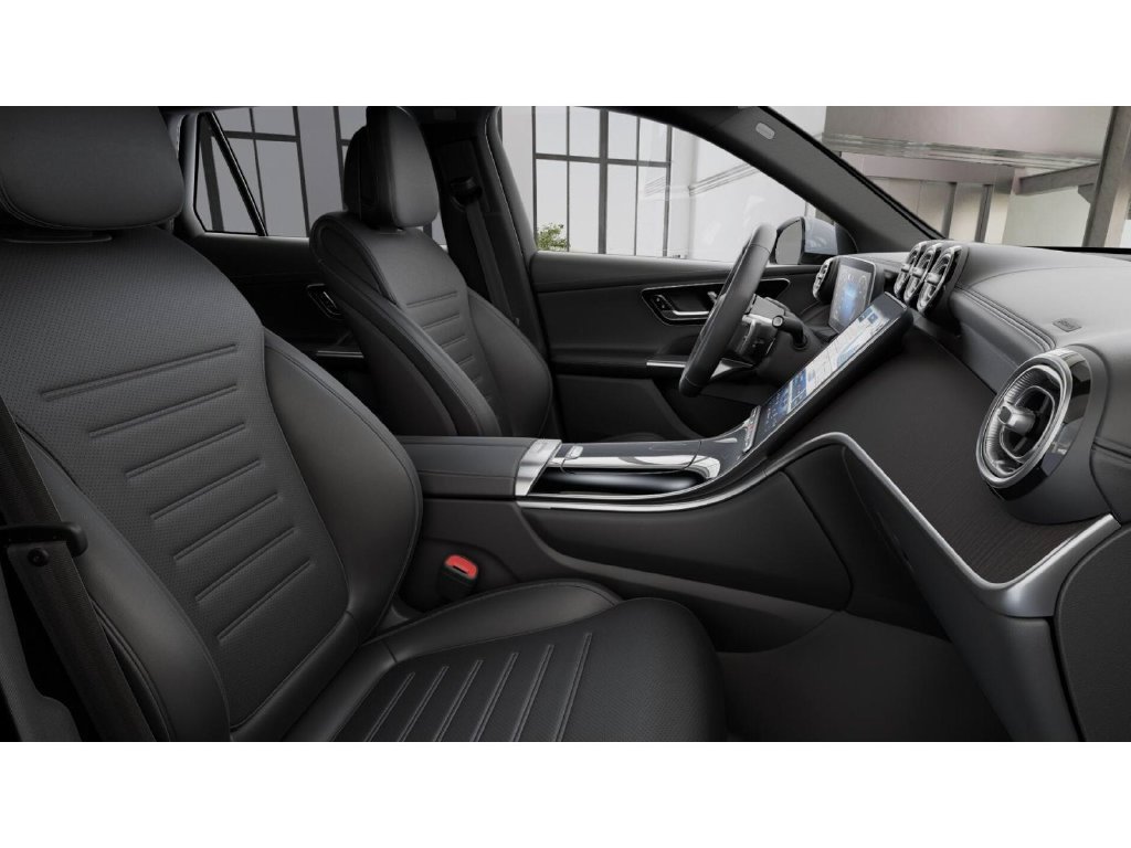 Used 2026 Mercedes-Benz GLC 300 4MATIC image 4