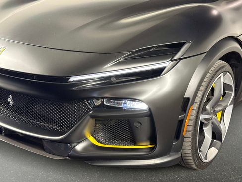 Used 2024 Ferrari Purosangue image 11