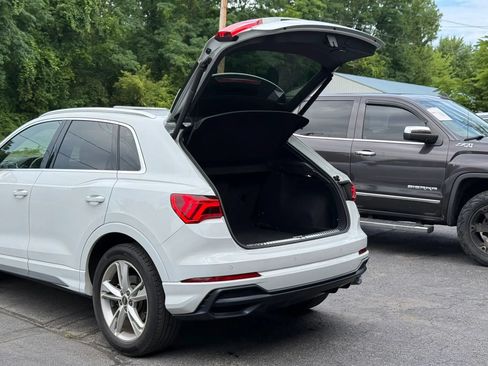 Used 2021 Audi Q3 2.0T Premium w/ Convenience Package AWD/4WD image 43
