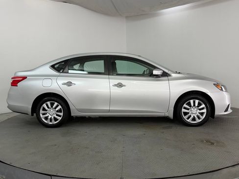 Used 2018 Nissan Sentra S FWD image 5