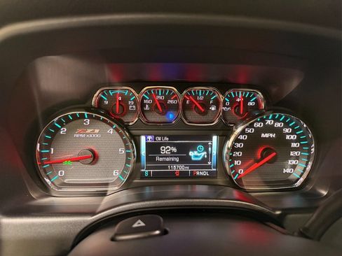 Used 2018 Chevrolet Silverado 1500 LT w/ All Star Edition AWD/4WD image 15