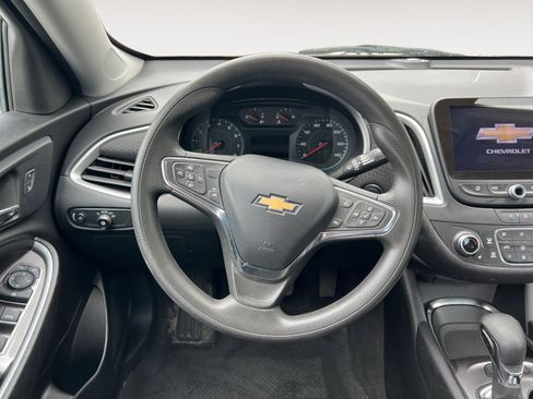 Used 2024 Chevrolet Malibu LT FWD image 10