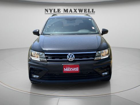Used 2021 Volkswagen Tiguan SE R-Line FWD image 9