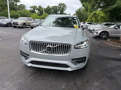 Used 2025 Volvo XC90 B5 Plus w/ Protection Package Premier AWD/4WD image 5