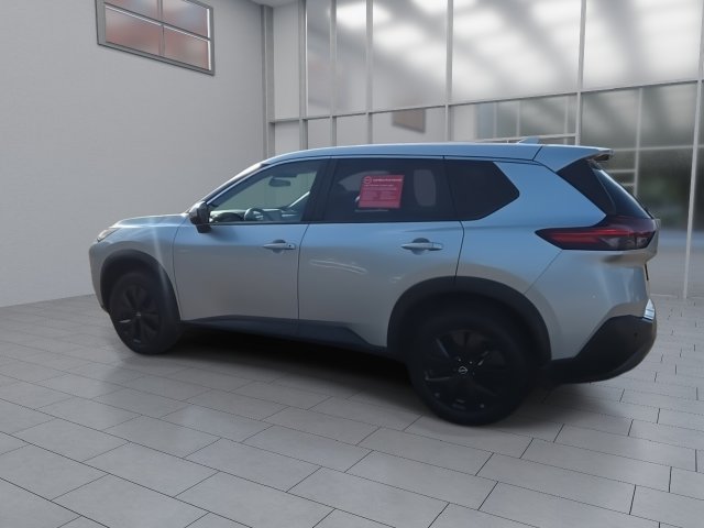 Certified 2022 Nissan Rogue SV AWD/4WD image 6