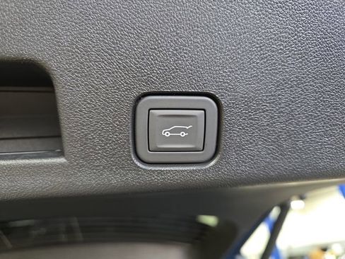 New 2026 Chevrolet Traverse Z71 w/ Driver Confidence Package image 14