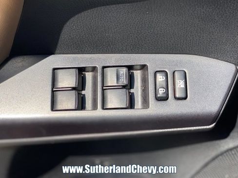 Used 2017 Toyota RAV4 XLE FWD image 14