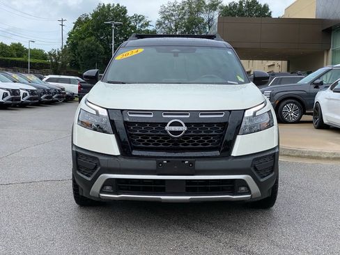 Used 2024 Nissan Pathfinder Rock Creek AWD/4WD image 2