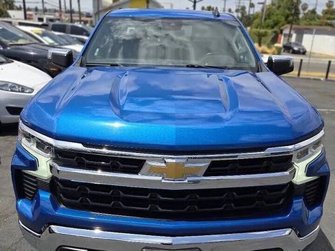 Used 2022 Chevrolet Silverado 1500 LT RWD image 4