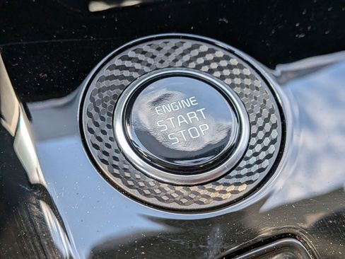 Certified 2026 Kia Niro FWD image 18