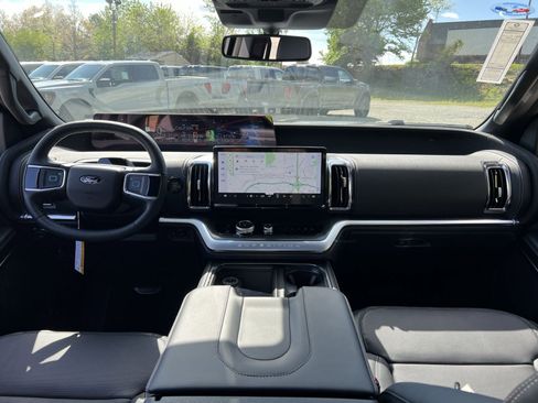 New 2026 Ford Expedition Platinum AWD/4WD image 23