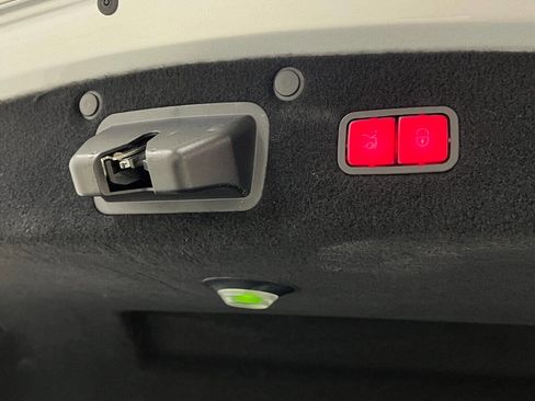 Used 2014 Mercedes-Benz S 63 AMG 4MATIC Sedan image 47