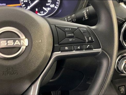 Used 2025 Nissan Sentra SV FWD image 24