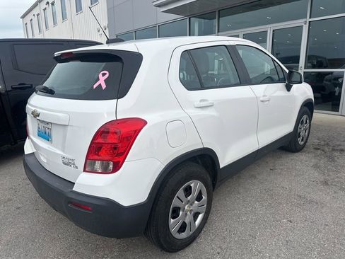 Used 2016 Chevrolet Trax LS FWD image 3