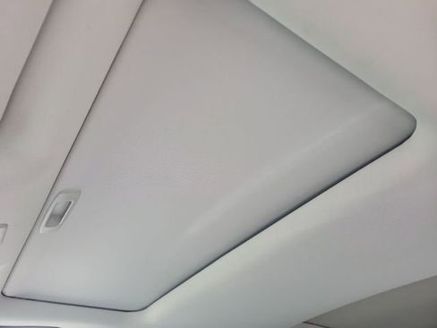 Used 2020 Nissan Pathfinder SL image 38