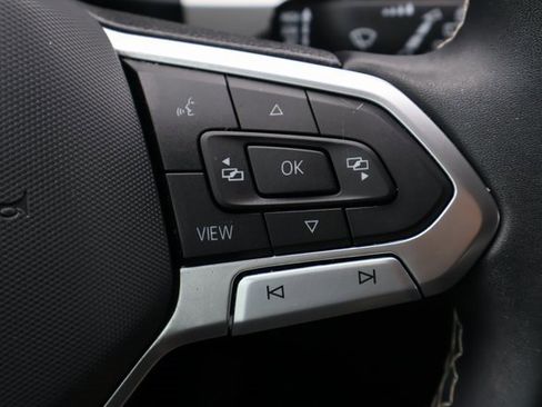 Certified 2023 Volkswagen Atlas Cross Sport SE image 21