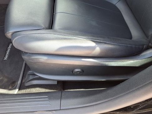 Used 2021 Mercedes-Benz A 220 4MATIC image 25