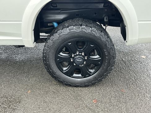 Used 2018 RAM 2500 Laramie w/ Sport Appearance Group image 25