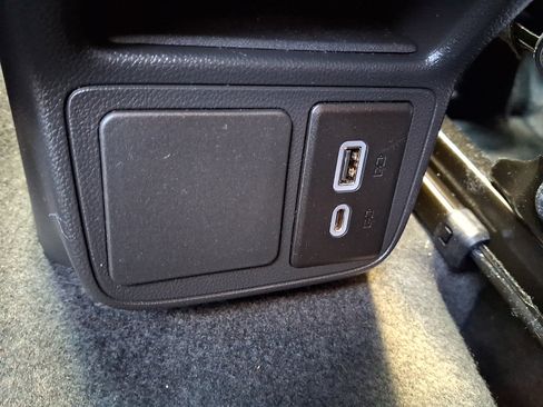 Used 2024 Buick Encore GX Sport Touring w/ Comfort Package AWD/4WD image 11